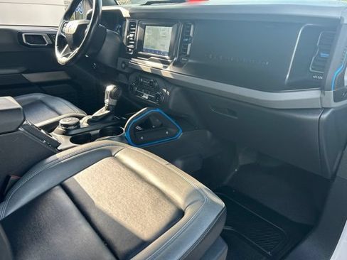 Used 2022 Ford Bronco Black Diamond AWD/4WD image 11