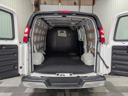 Used 2025 GMC Savana 2500 w/ Driver Convenience Package RWD image 16