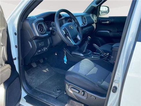 Certified 2020 Toyota Tacoma TRD Sport image 10