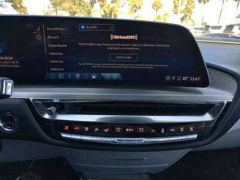 Certified 2024 Cadillac Lyriq Luxury image 23