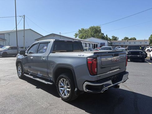 Used 2019 GMC Sierra 1500 SLT w/ SLT Premium Plus Package AWD/4WD image 22
