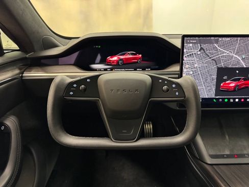 Used 2022 Tesla Model S AWD/4WD image 17