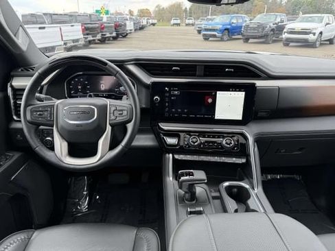 Used 2024 GMC Sierra 1500 Denali image 15