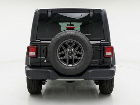 Used 2025 Jeep Wrangler Unlimited Sport AWD/4WD image 7