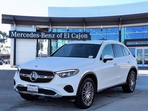 Used 2025 Mercedes-Benz GLC 300 image 1