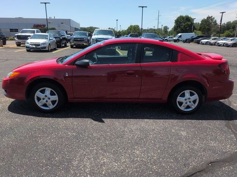 Used 2006 Saturn ION Level 2 w/ Preferred Pkg FWD image 2