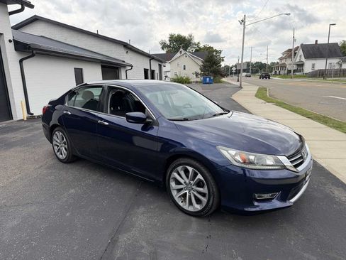 Used 2014 Honda Accord Sport image 6