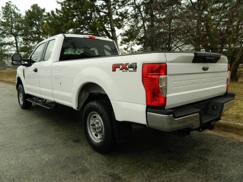 Used 2022 Ford F250 XL w/ Power Equipment Group AWD/4WD image 6