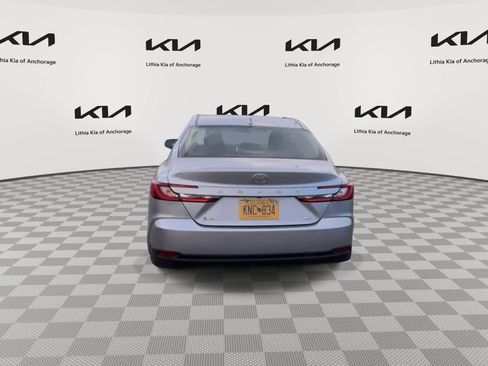 Used 2025 Toyota Camry LE image 7