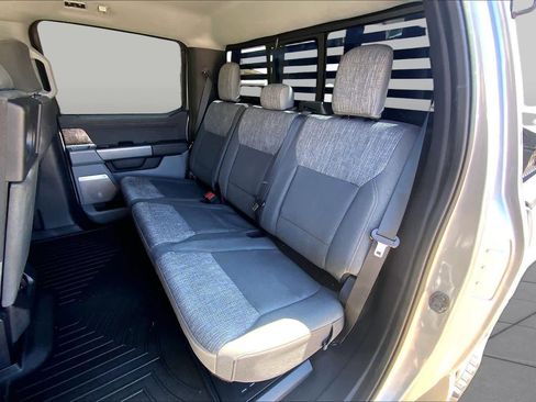 Certified 2023 Ford F250 XLT w/ XLT Premium Package AWD/4WD image 21