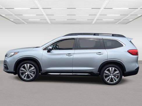 Certified 2022 Subaru Ascent Touring AWD/4WD image 2