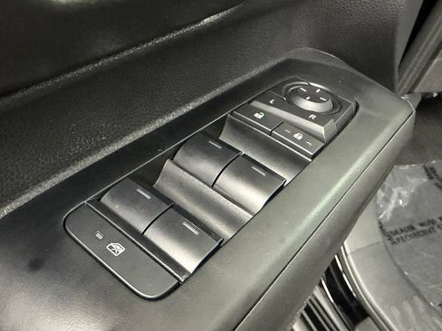 Used 2026 Toyota Tacoma SR5 AWD/4WD image 20