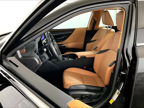 Used 2023 Lexus ES 350 w/ Premium Package image 9