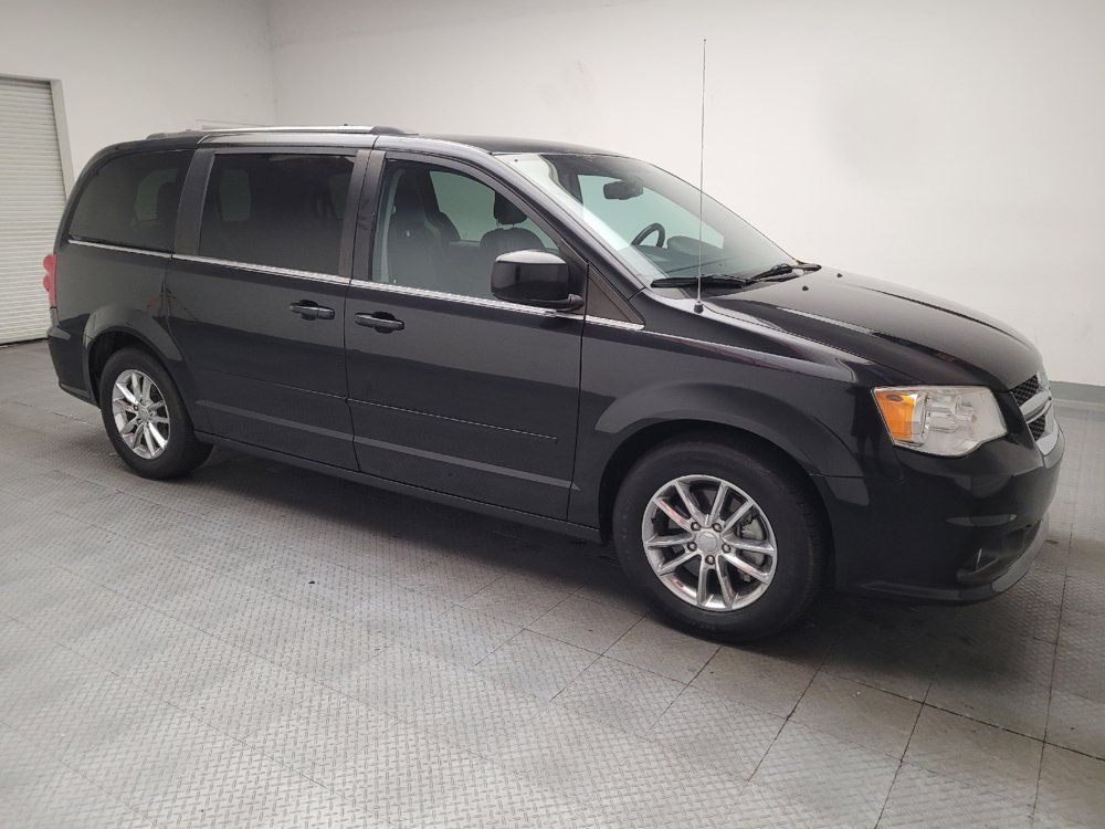 Used 2017 Dodge Grand Caravan SXT FWD image 11