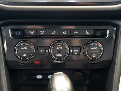 Used 2021 Volkswagen Tiguan SEL Premium R-Line w/ 3rd Row Seat Package AWD/4WD image 12