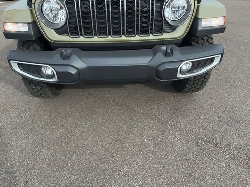 New 2025 Jeep Gladiator Sport image 55