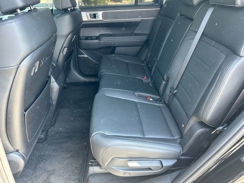 New 2025 Hyundai Santa Fe Limited FWD image 21