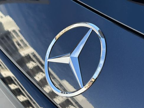 Certified 2025 Mercedes-Benz GLC 300 4MATIC image 18