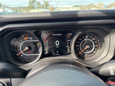 New 2026 Jeep Wrangler Unlimited Rubicon 392 image 13