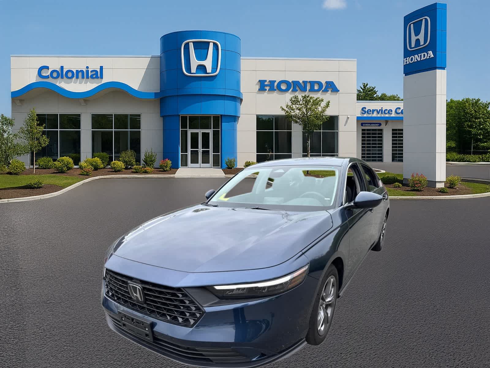 Used 2024 Honda Accord EX image 2