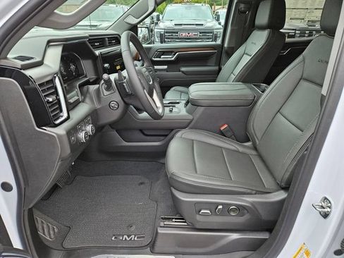 New 2026 GMC Sierra 1500 Denali w/ Denali Reserve Package AWD/4WD image 15