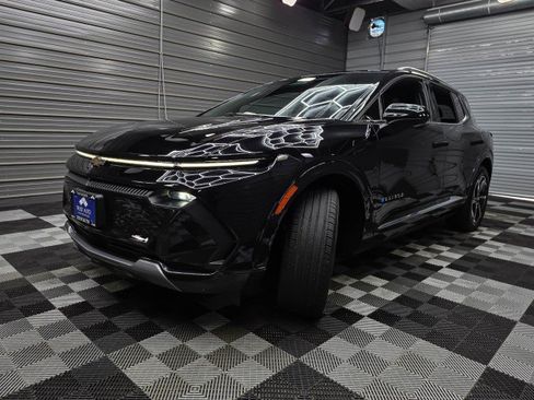 Used 2025 Chevrolet Equinox EV LT w/ Convenience Package FWD image 41