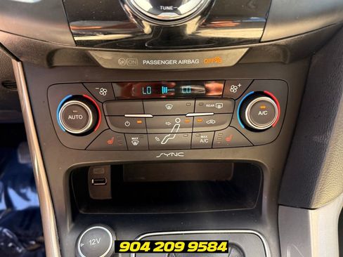 Used 2016 Ford Focus Titanium w/ Exterior Protection Package FWD image 20