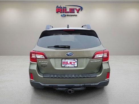 Used 2016 Subaru Outback 2.5i Premium image 4