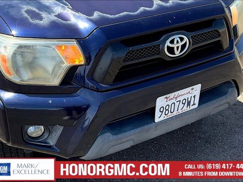 Used 2012 Toyota Tacoma PreRunner w/ TRD Sport Pkg RWD image 30