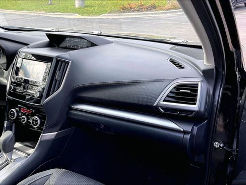 Used 2022 Subaru Forester Premium AWD/4WD image 19