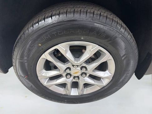 Used 2022 Chevrolet Traverse LS image 15