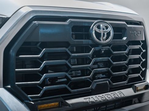 Used 2022 Toyota Tundra Limited image 13
