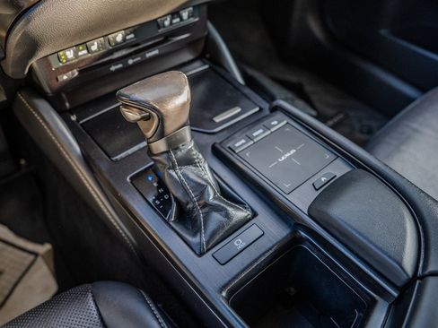 Used 2019 Lexus ES 350 w/ Premium Package FWD image 22
