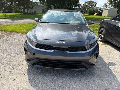 Used 2023 Kia Forte LX FWD image 2