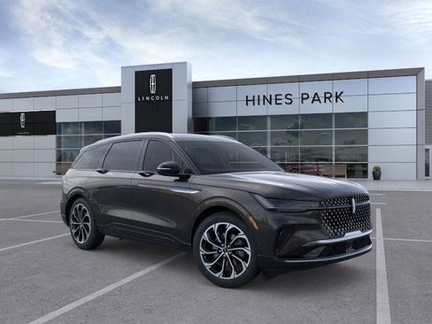 New 2026 Lincoln Nautilus Reserve image 7