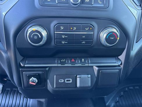 Used 2022 GMC Sierra 2500 Pro w/ Convenience Package image 22