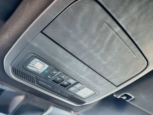 Used 2023 Ford F150 XLT AWD/4WD image 20