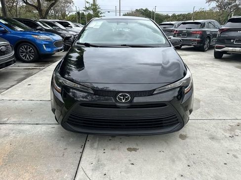 Used 2023 Toyota Corolla LE FWD image 31