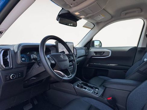 Certified 2025 Ford Bronco Sport Outer Banks w/ Outer Banks Tech Package+ AWD/4WD image 9