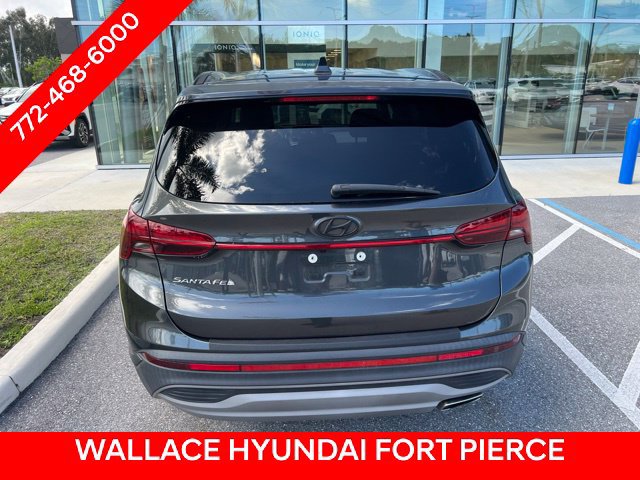 Used 2021 Hyundai Santa Fe SE FWD image 5