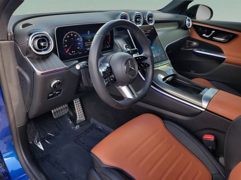 Certified 2023 Mercedes-Benz GLC 300 image 19