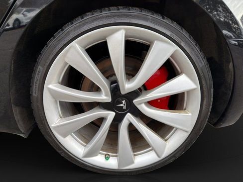 Used 2019 Tesla Model 3 Performance image 22