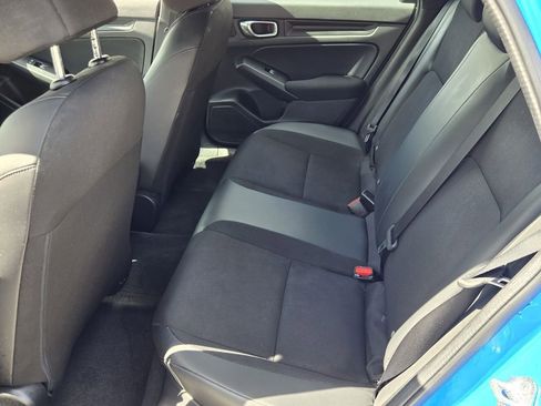 Used 2023 Honda Civic Sport image 11