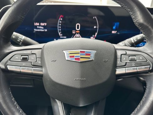 Used 2024 Cadillac XT4 Premium Luxury image 30