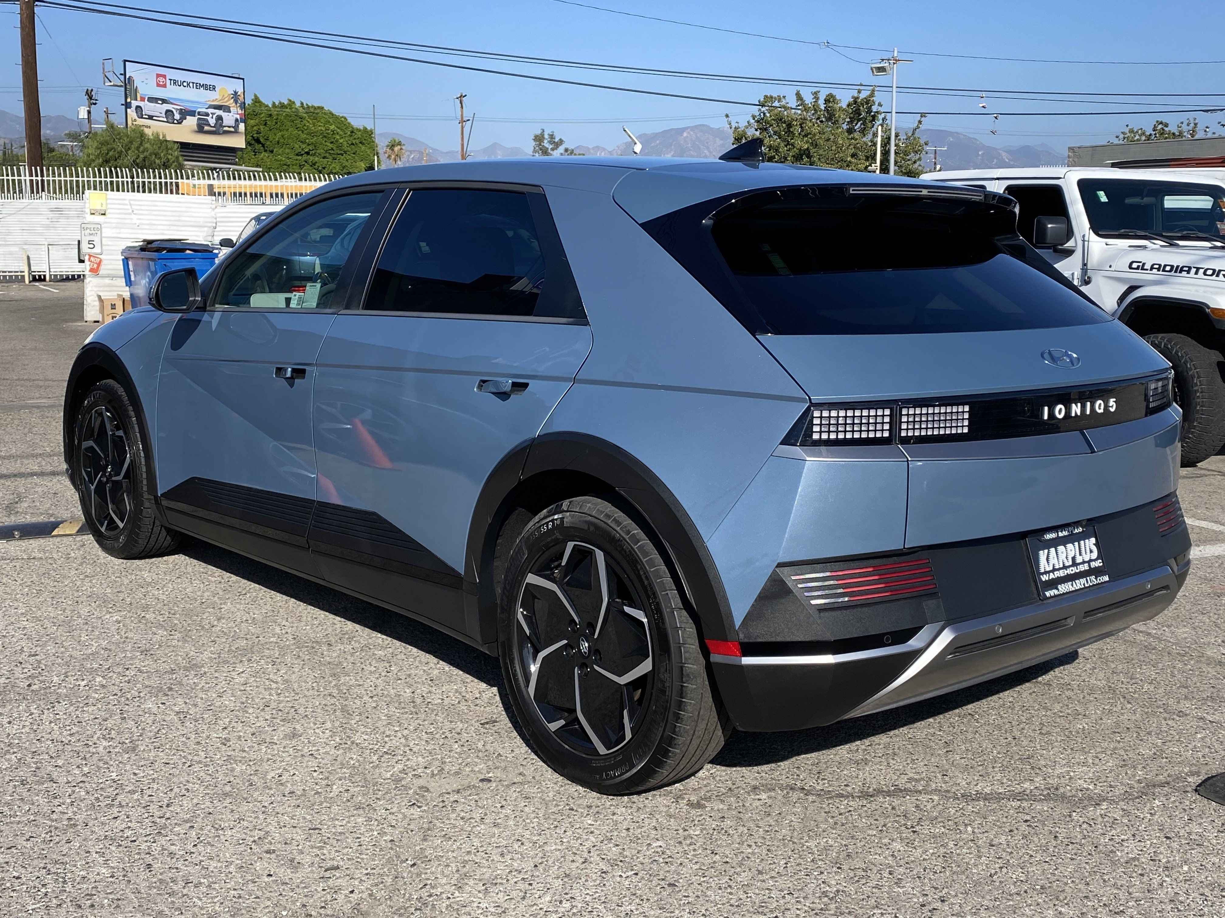 Used 2024 Hyundai Ioniq 5 SE RWD image 12