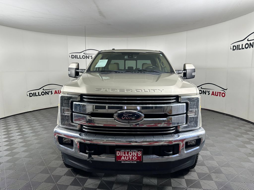 Used 2017 Ford F250 Lariat w/ Lariat Ultimate Package AWD/4WD image 10