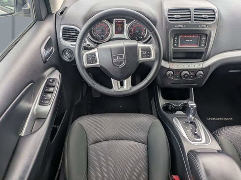 Used 2012 Dodge Journey SXT w/ Popular Equipment Group FWD image 15