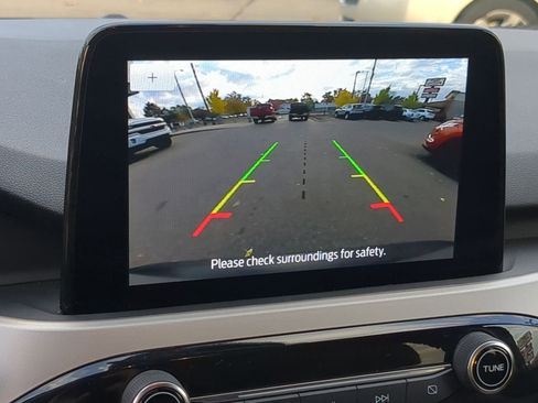 Used 2022 Ford Escape SE w/ Cold Weather Package image 31