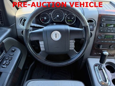 Used 2006 Lincoln Mark LT 4x4 image 14