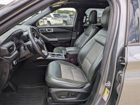 Used 2023 Ford Explorer Timberline AWD/4WD image 7